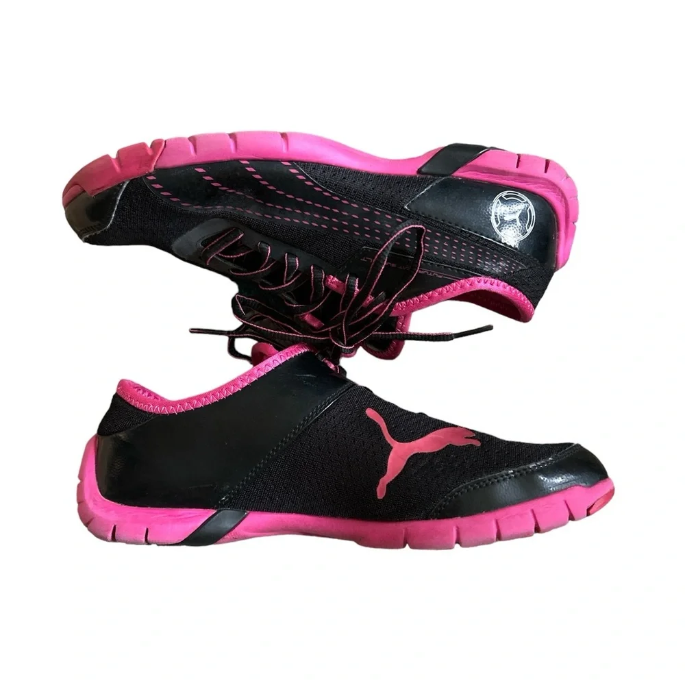 Puma Future Cat Light Black&Pink Sneakers Women’s Size 8.5 Sleek Lightweight